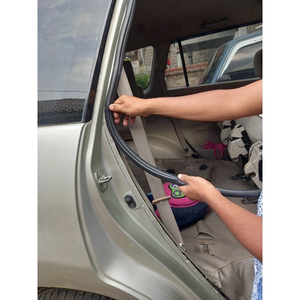 karet balon body pintu peredam mobil kijang old,lgx,efi,2 pintu tengah.ori