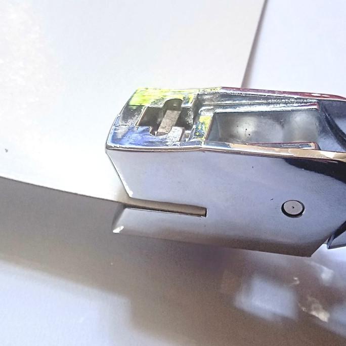 

Alat Pelubang ID Card Etona SLP-1001 - Pembolong ID Card