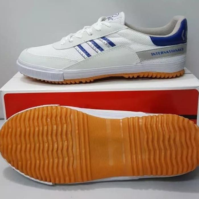 Sepatu Capung Kodachi Putih