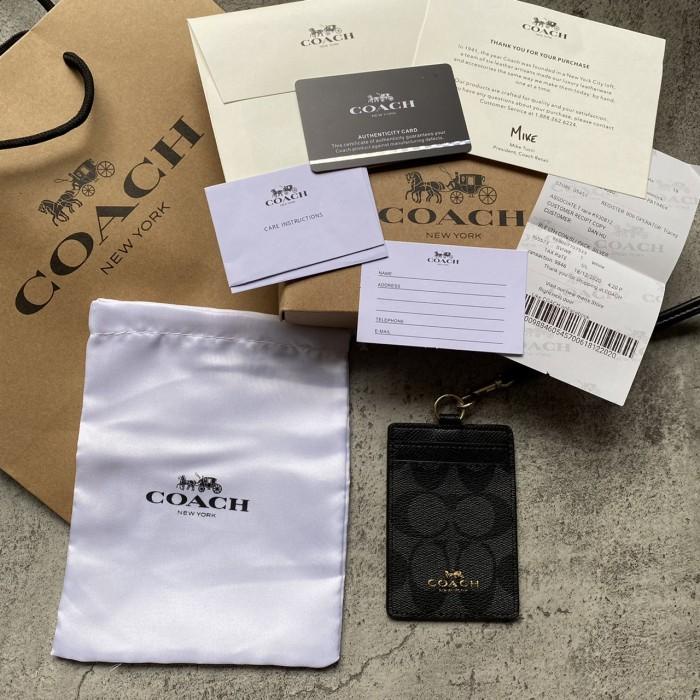 

Coach Signature Id Tag Lanyard Kartu Kerja- Original Guarantee 100%