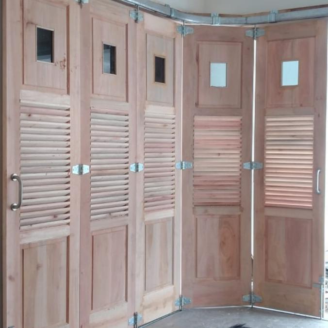 Rel Pintu Garasi Tikung 5 Daun