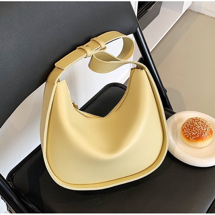 PROMO SLING BAG WANITA / TAS SELEMPANG CEWEK / TAS JALAN BRAND HTI83713 TERMURAH