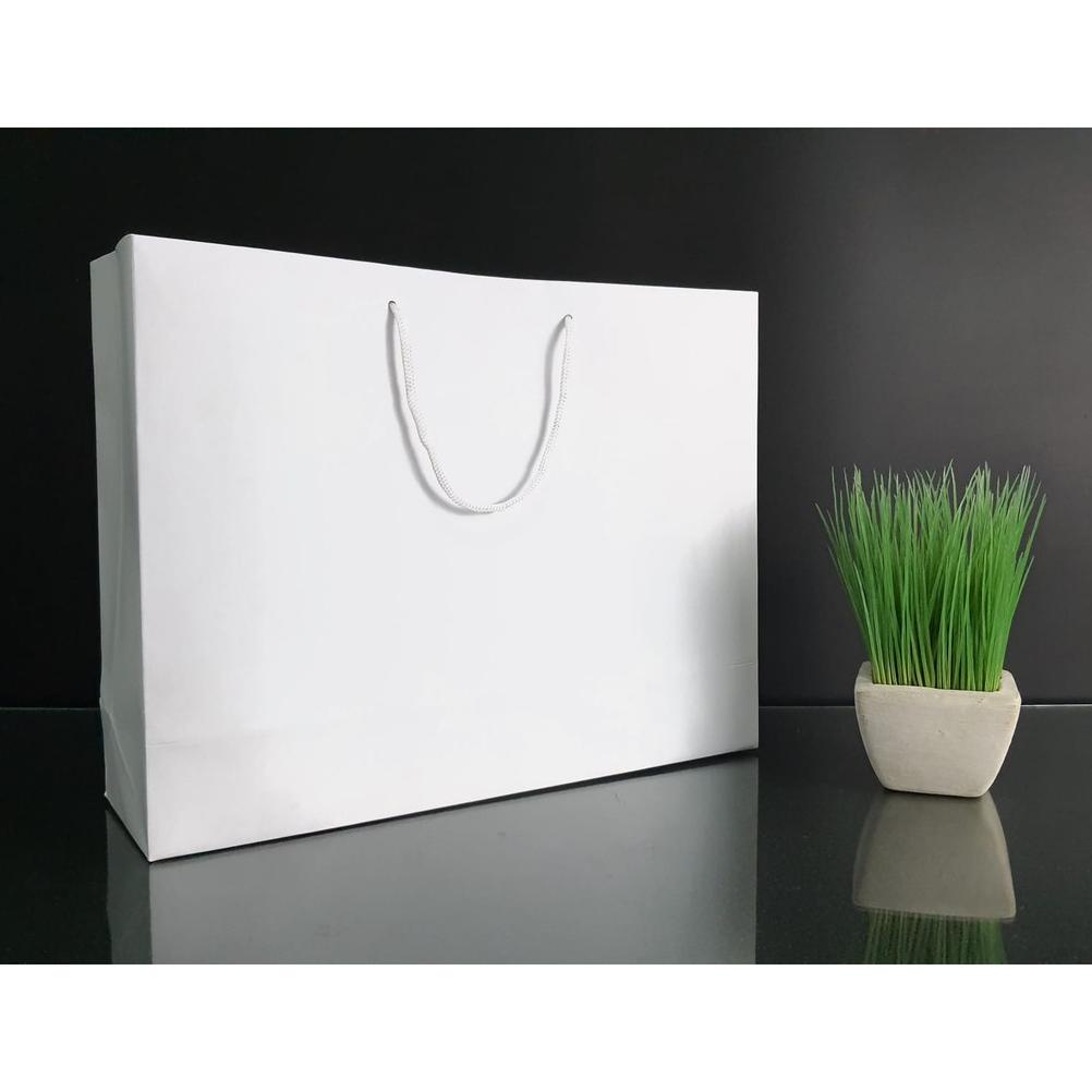 

Populer Paperbag White Doff Uk. 40 X 30 X 12 Cm Erp