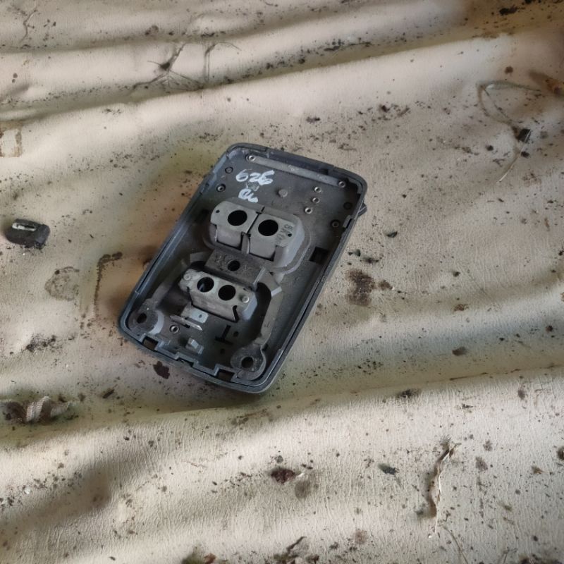 lampu plafon mazda 626 hb 86