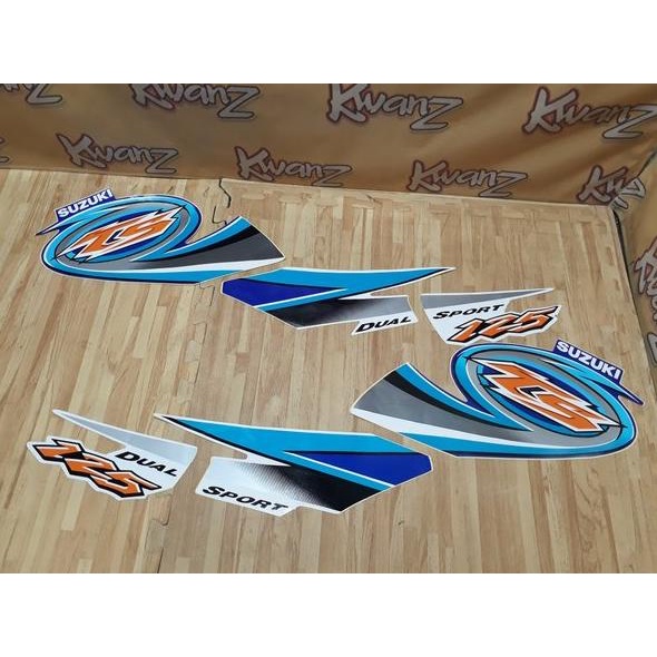 striping Suzuki TS125 imitasi striping Suzuki TS 125 stiker suzuki TS125 stiker TS125 striping TS125