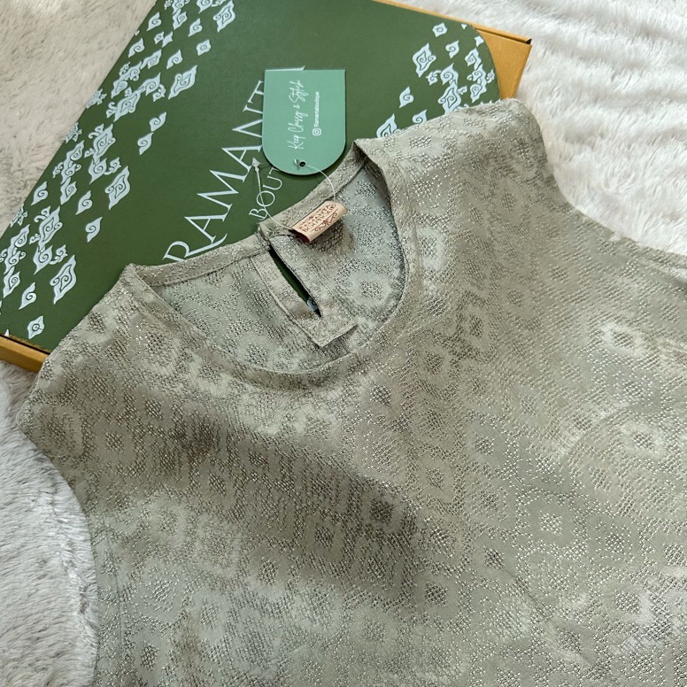 MENARIK. Inner Batik Viscose