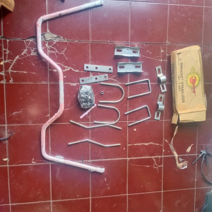 Stabilizer Belakang Mobil Isuzu Panther New/ Panther Royal Kode 351