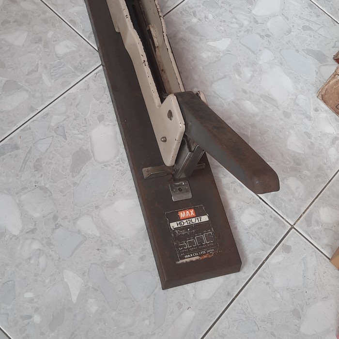 

HRG DISKON Stapler MAX Heavy duta HD-12L/17-staples