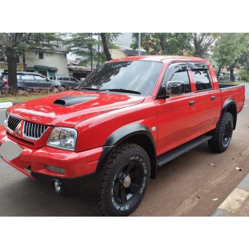 Over fender STRADA L 200 model ori
