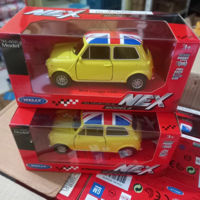 MUST HAVE DIECAST MINIATUR MOBIL KLASIK MINI COOPER MORRIS 1:43 WELLY TERMURAH