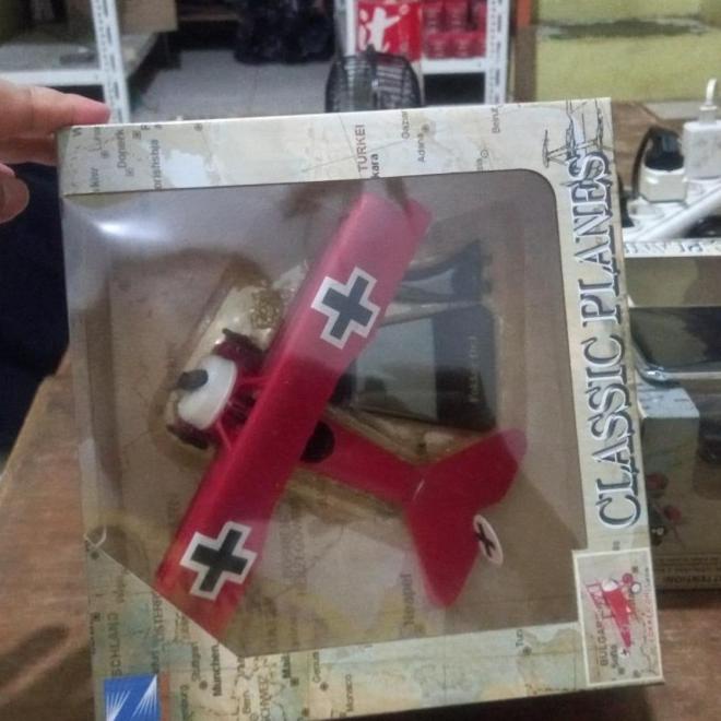 Diecast Pesawat Terbang Fokker Dr.1 Miniatur Klasik Planes Pesawat
