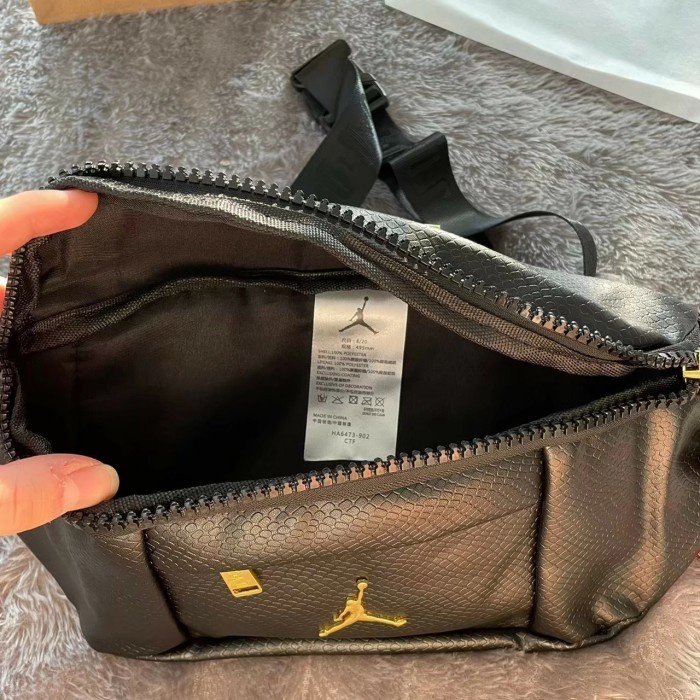 Termurah Air Jordan Waistbag Regal Leather Snake 100% Original (Tas Selempang )