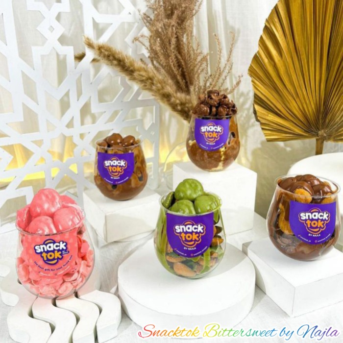 

Baru Snacktok Bittersweet By Najla Nutella & Cadburry / Cookies