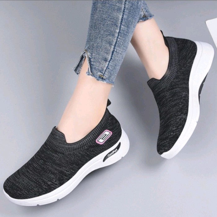 Sepatu Wanita Sneakers Slip On Import Tanpa Tali Model Skechers