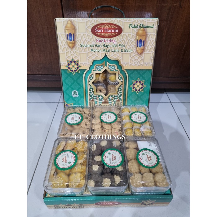 

Hampers Paket Kue Lebaran Sariharum Free Bubble Warp