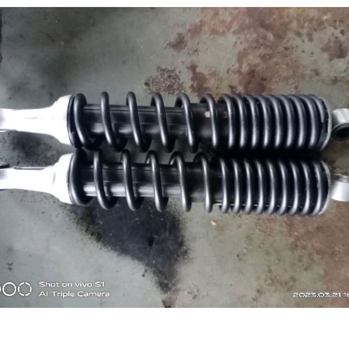 SHOCK BELAKANG ABSHOLUT REVO SEKEN ASLI HONDA