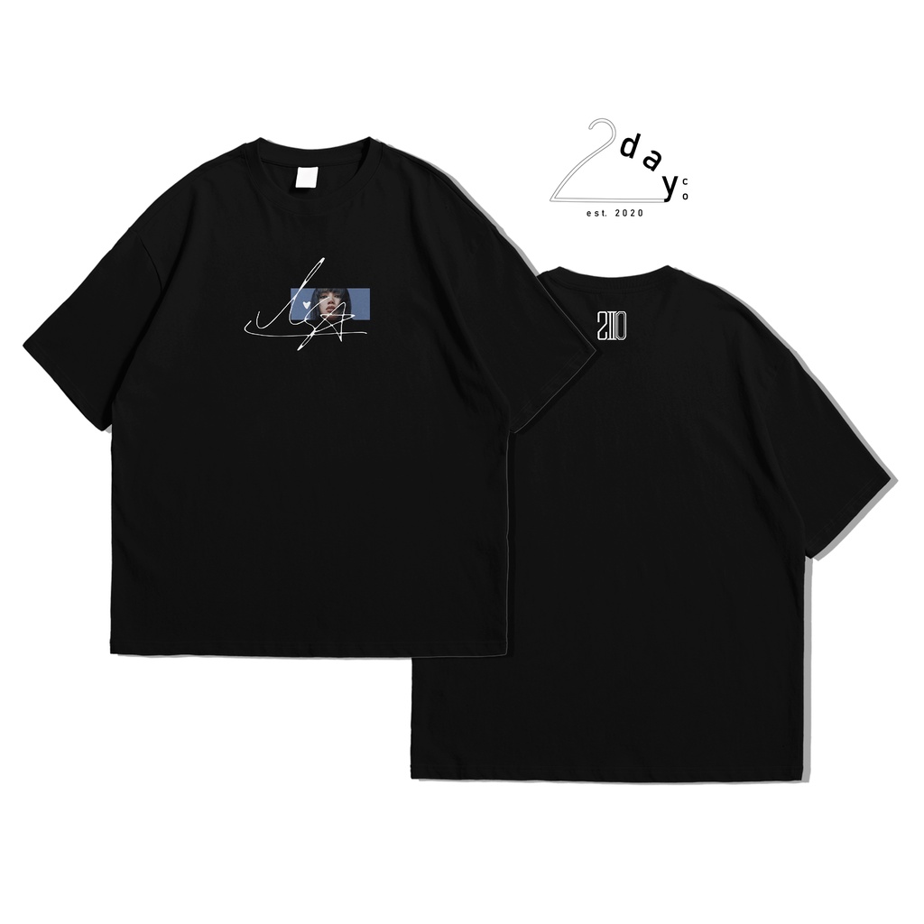 BLACKPINK Lisa Oversize Tee