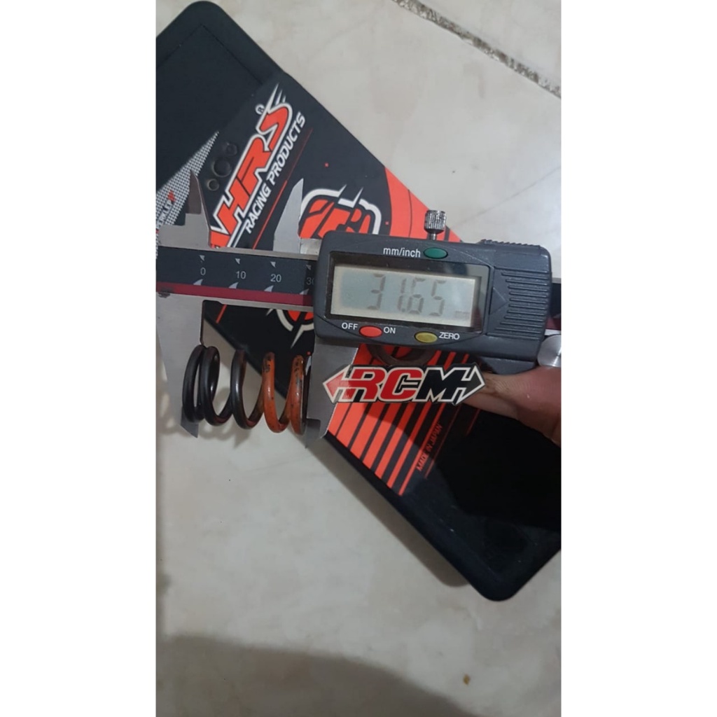 RACING VALVE PIR PER SPRING KLEP KELEP BEBEK MATIC JEPANG JAPAN AHRS ORI UK 32MM 32 MM UMA UNIVERSAL MOTOR JUPITER Z VEGA MIO BEAT VARIO DLL 32MM 32 MM PANJANG REAL 31.5MM 31.5 MM ORIGINAL SAMURAI UMA AHRS SMS R2 ASLI