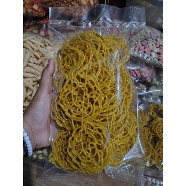 

KERUPUK MIE KUNING MENTAH Cirebon 250gr