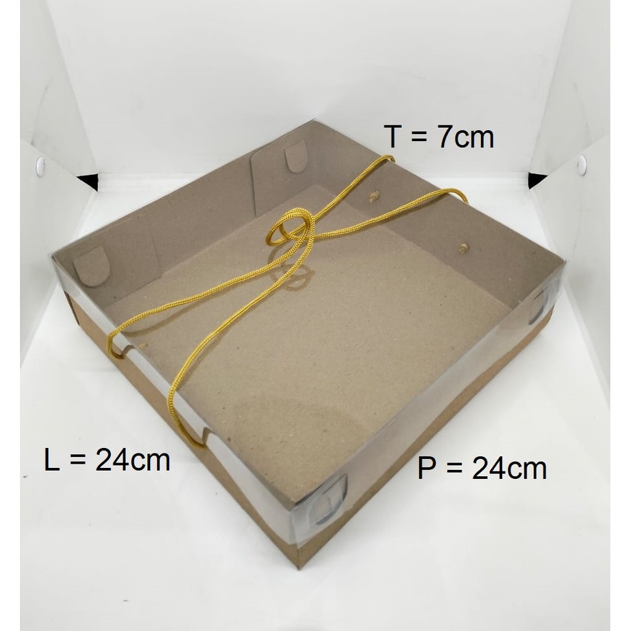 

BOX KRAFT 24X24X7 CM 5pcs TUTUP MIKA PAKAI TALI 350 GSM