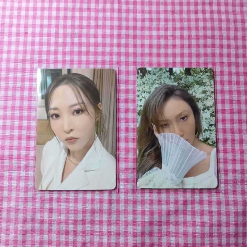 photocard moonbyul hwasa mamamoo WAW