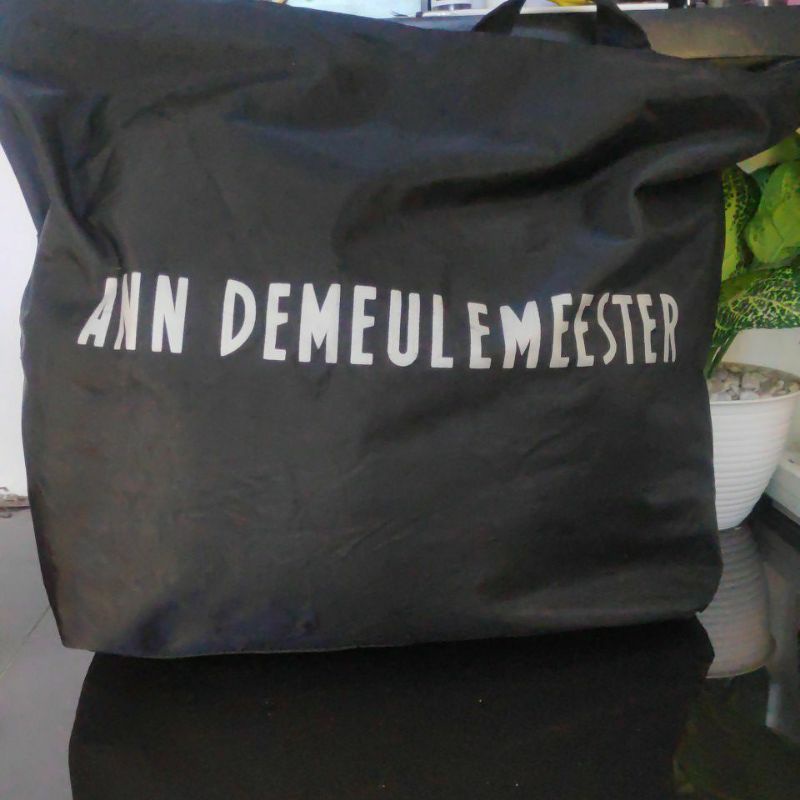 Tas minggat tahan air ANN DEMEULEMEESTER