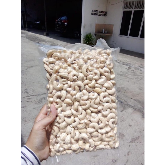 

KACANG MEDE/METE JUMBO W240 PUTIH MENTAH PREMIUM 500 GRAM