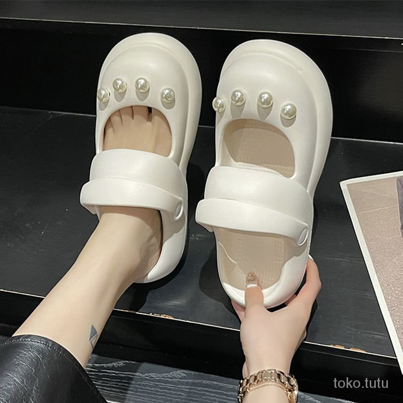 Jelly sandal wanita musim panas 2023 baru sepatu lubang sol tebal non-slip sandal hitam Prancis