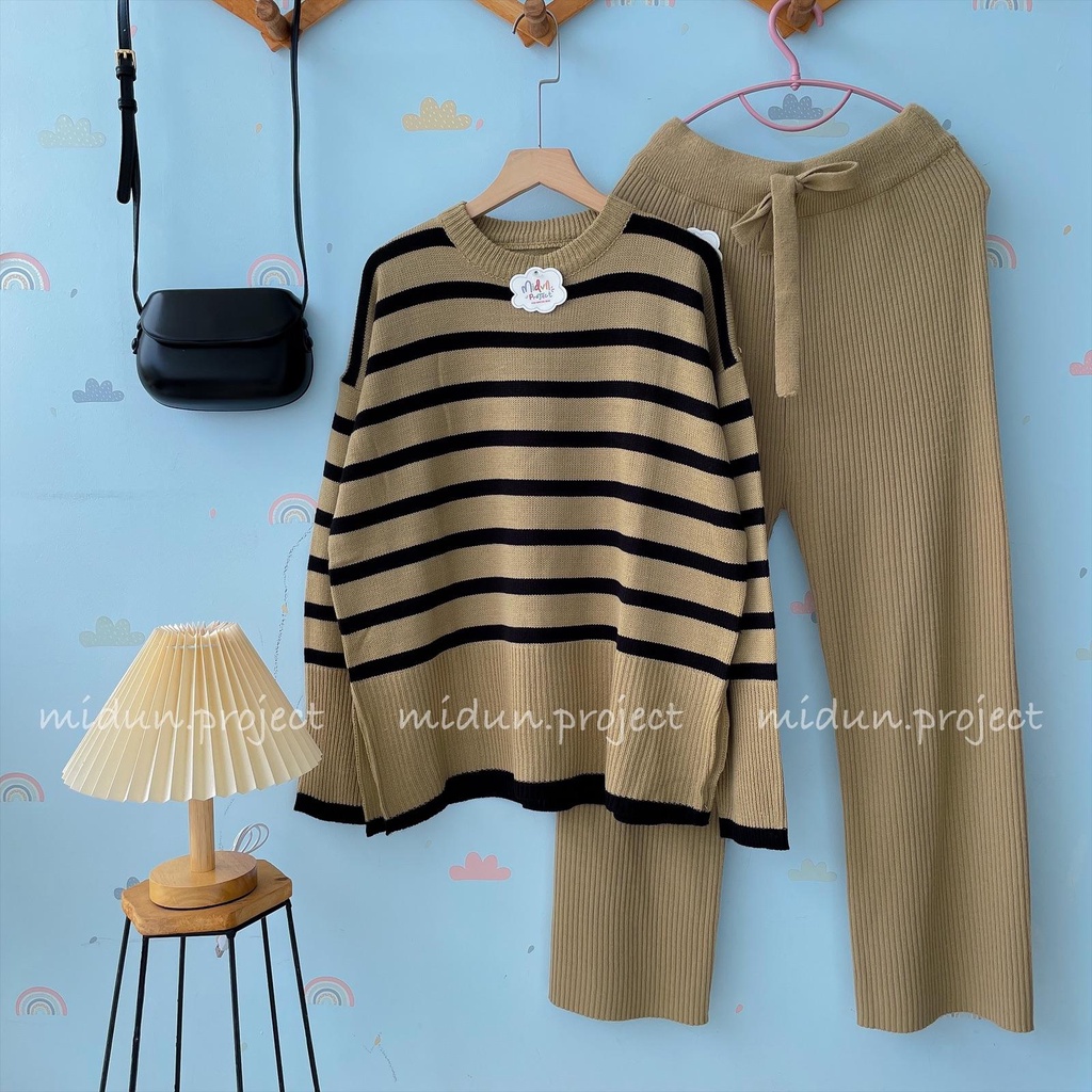 VANIYA STRIPE KNIT | ATASAN RAJUT GARIS-GARIS WANITA