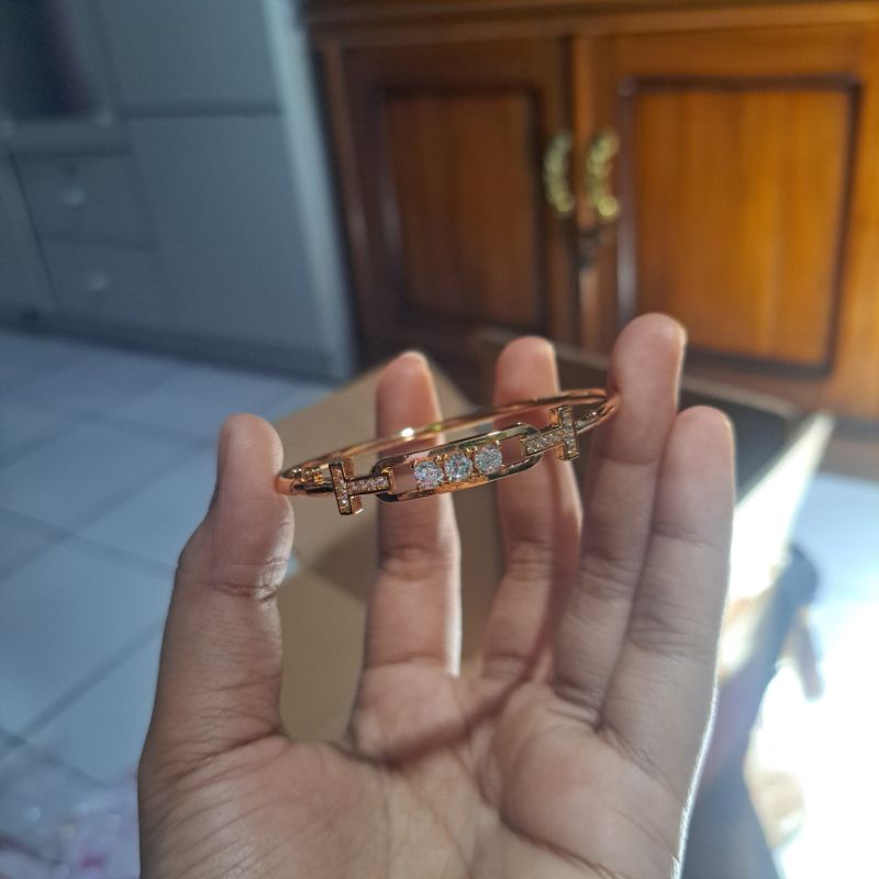 Gelang Wanita bangle korea kunci bukaan samping lapis emas Terbaru COD