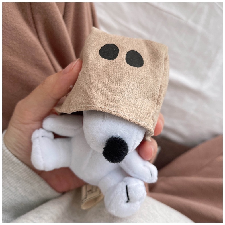 Ins Lucu Boneka Mewah Gantungan Kunci Snoopy Charlie Paper Bag Pullover Bag Dekorasi