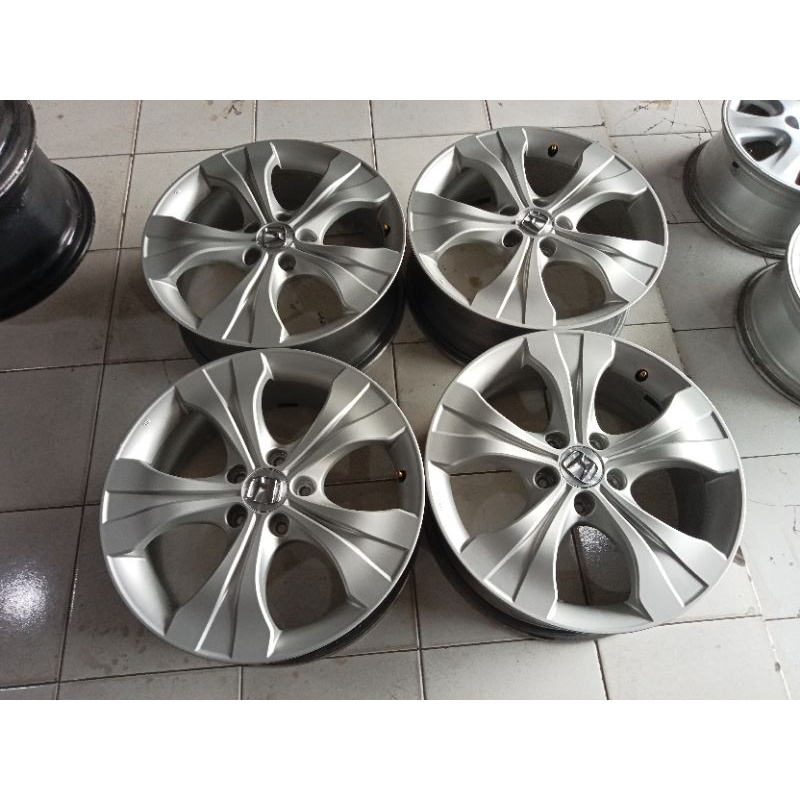 velg bekas mobil CR-V ring 18 pcd 5x14 lebar 7 et 50