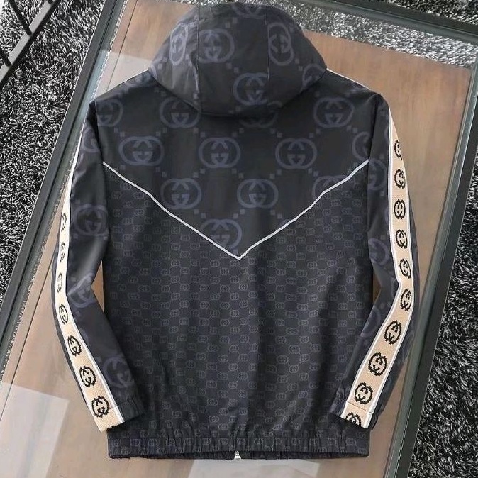 jaket cowok gc Jacket pria bomber hoodie parasut terbaru mirror p1shoes top