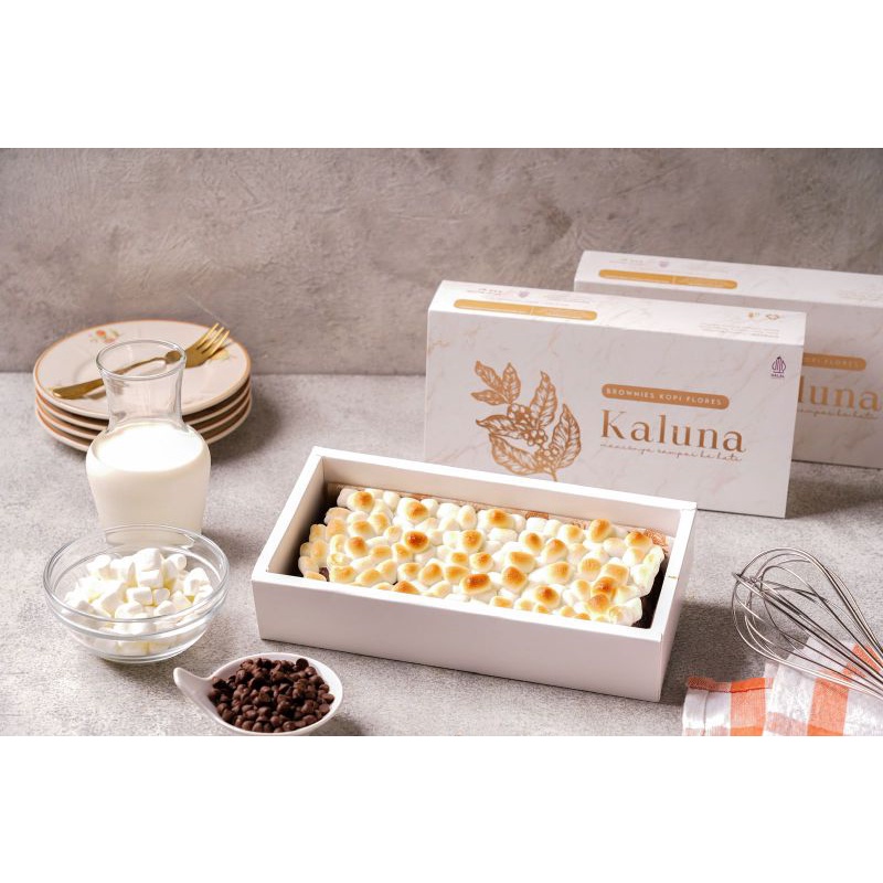 

Kaluna Cakes Bundling Fudgy Brownies Premium Marshmallow, Skippy, Almond Size 22x10