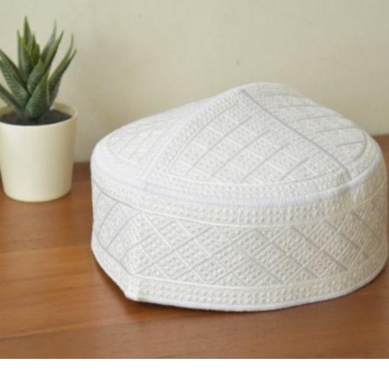 Peci putih pakistan motif bordir