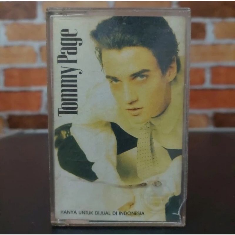 Kaset Pita Tommy Page-A Zillion Kisses