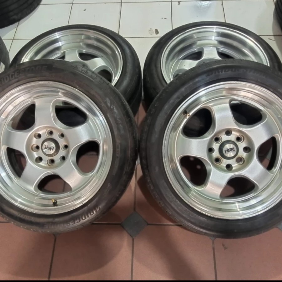 Velg Mobil Racing Seken Ring 16 Baut 4 BRISKET R16X7-8,5 8X100-114,3 ET25-30 BAN 195 50 R16