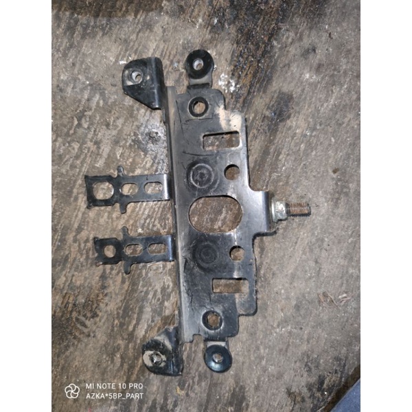 breket dudukan jok belakang r15 v3