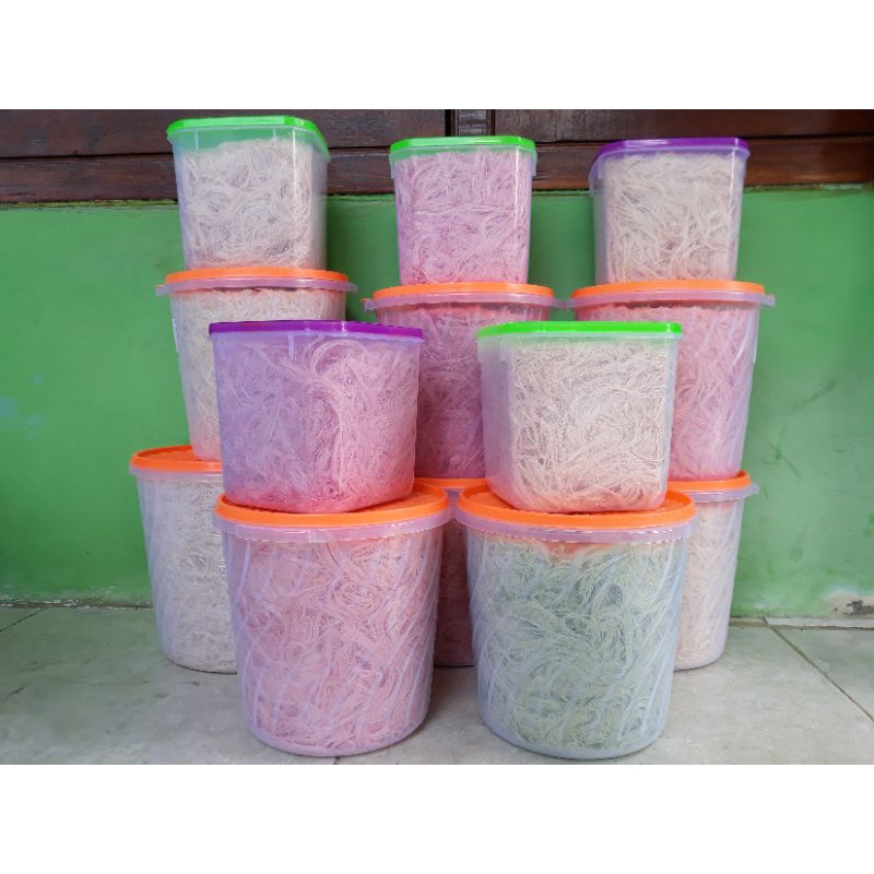 

RAMBUT NENEK/ ARUMANIS TERDAPAT BERBAGAI VARIAN RASA (ORIGINAL, DURIAN, MELON, STROWBERRY,)