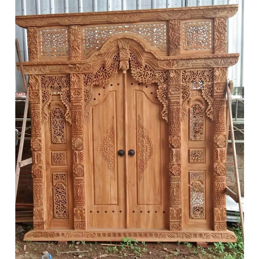 pintu gebyok ukir jepara bahan kayu jati rumah klasik