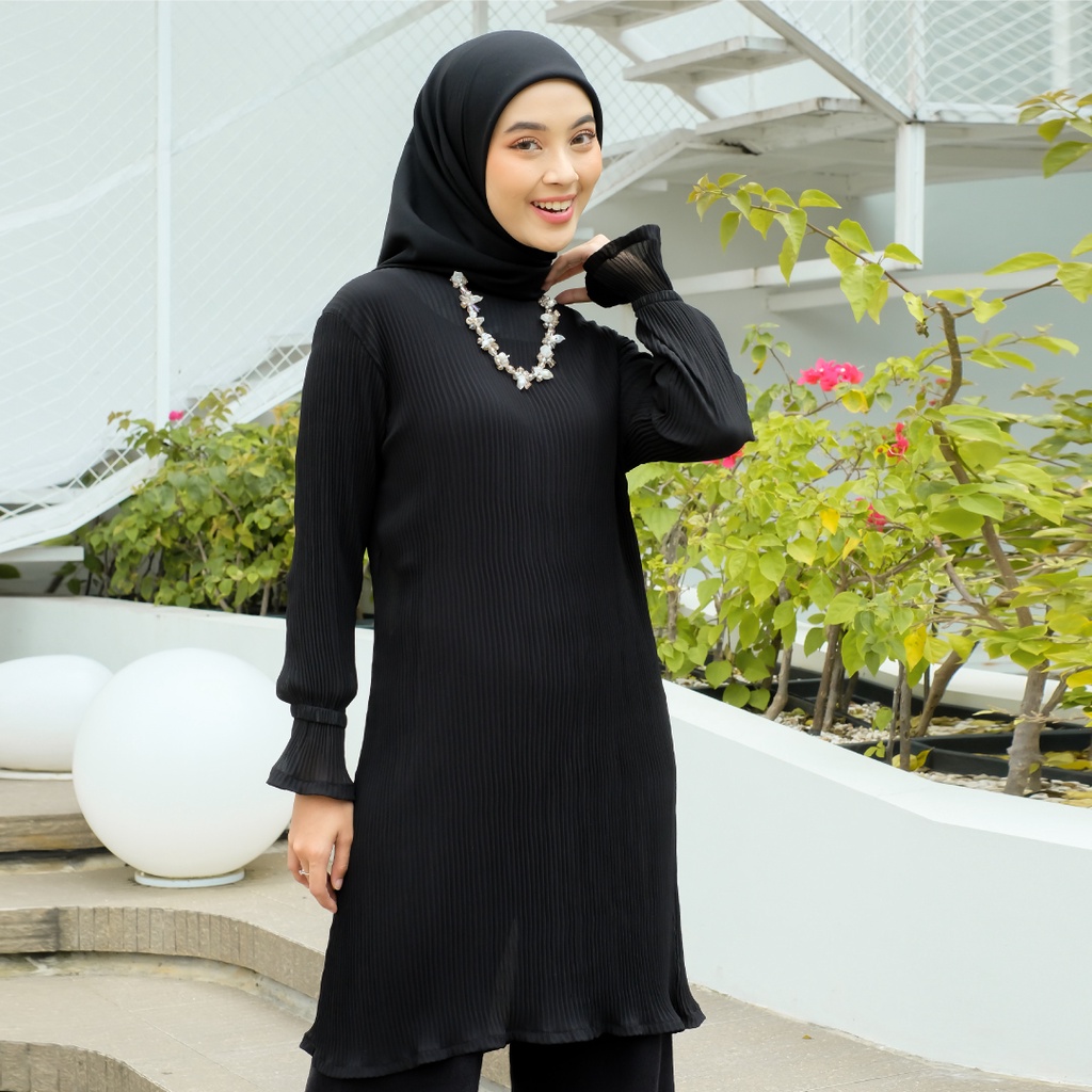 Lozy Hijab - Mahira Pleats Blouse ( Baju Plisket )