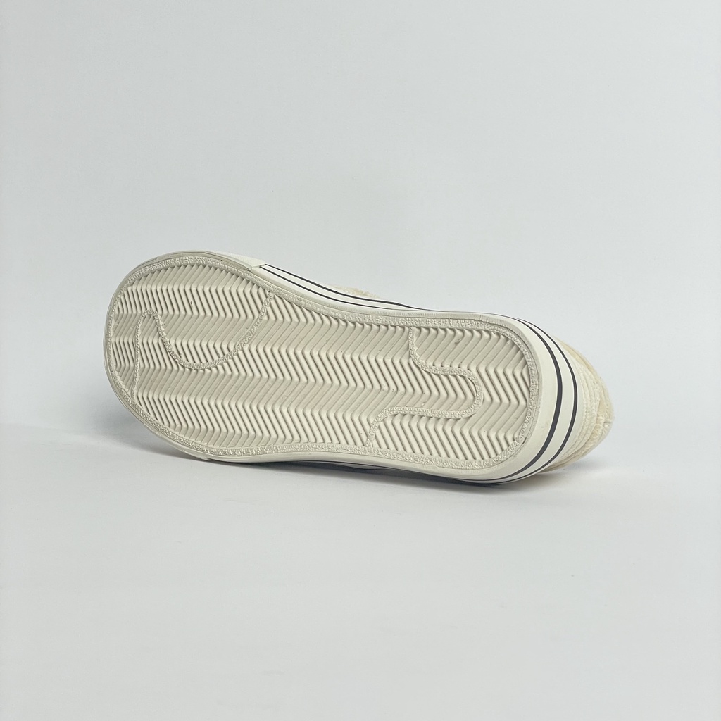 SIDSNEAKS - Sepatu Slip On Exelas Corduroy Broken White