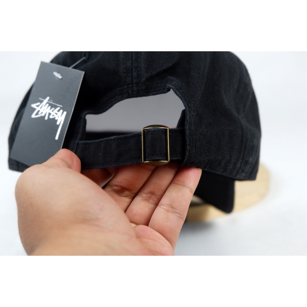 TOPI STUSSY