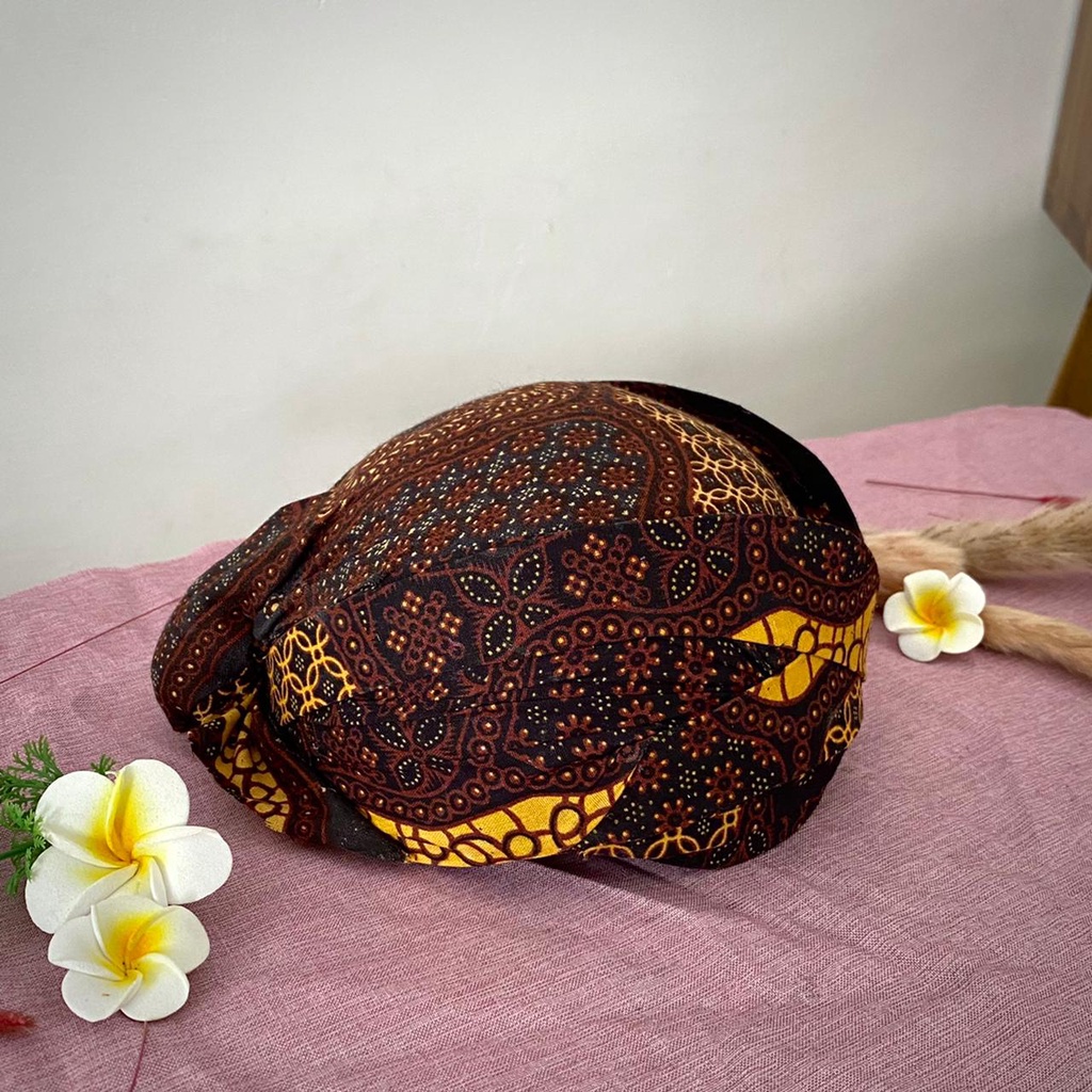 Blangkon Anak dan Dewasa Handmade Murah penutup batok kepala laki-laki adat jawa Blangkon Batik