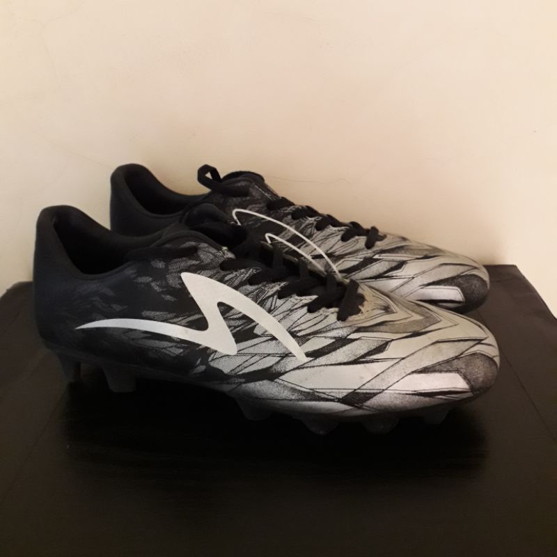 Specs Victory 19 FG Black/Silver