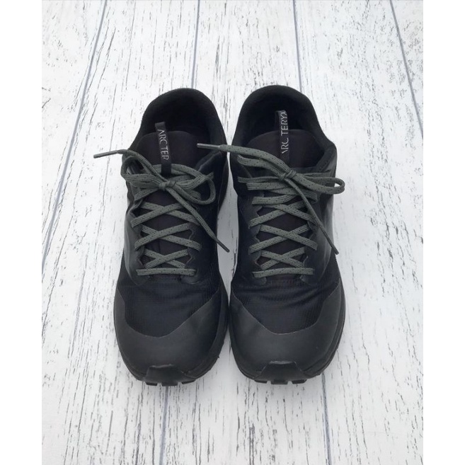 sepatu arcteryx x mammut fjallraven patagonia haglofs tnf