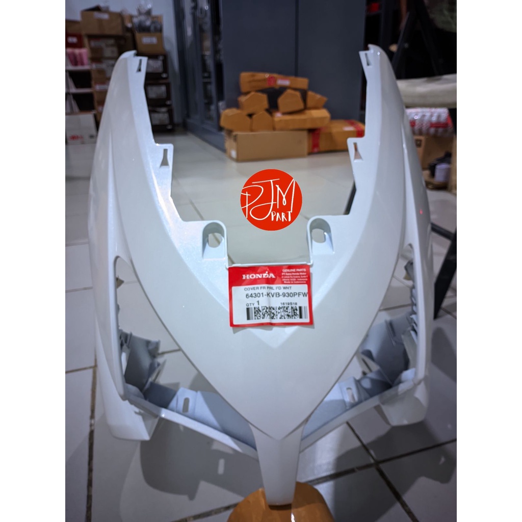 64301-KVB-930PFW Cover Front COVER lampu depan Panel Besar Honda Vario Karbu old lama Putih