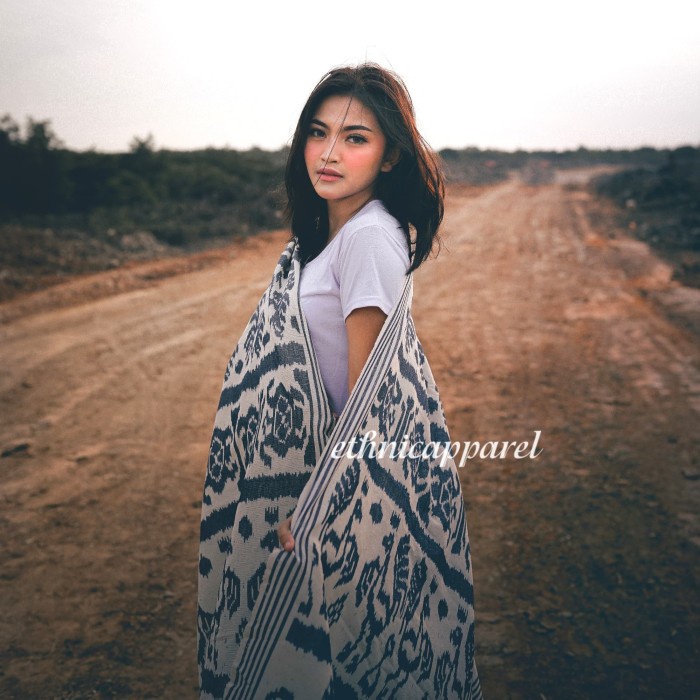 Terlaris Kain Tenun Blanket Etnik Sumbawa
