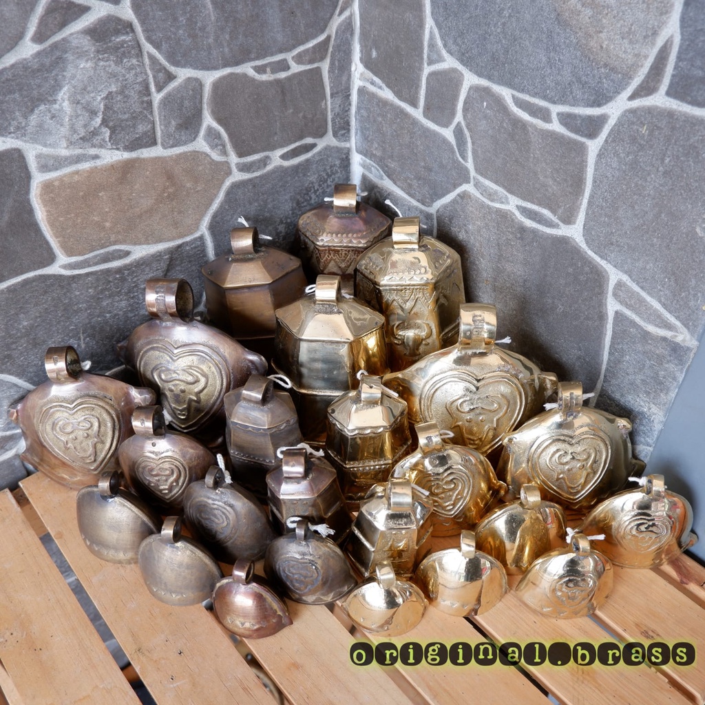 LONCENG KUNINGAN KLUNTUNG SAPI BEL PINTU RUMAH BANDUL KALUNG HEWAN TERNAK KLINTING KUNINGAN