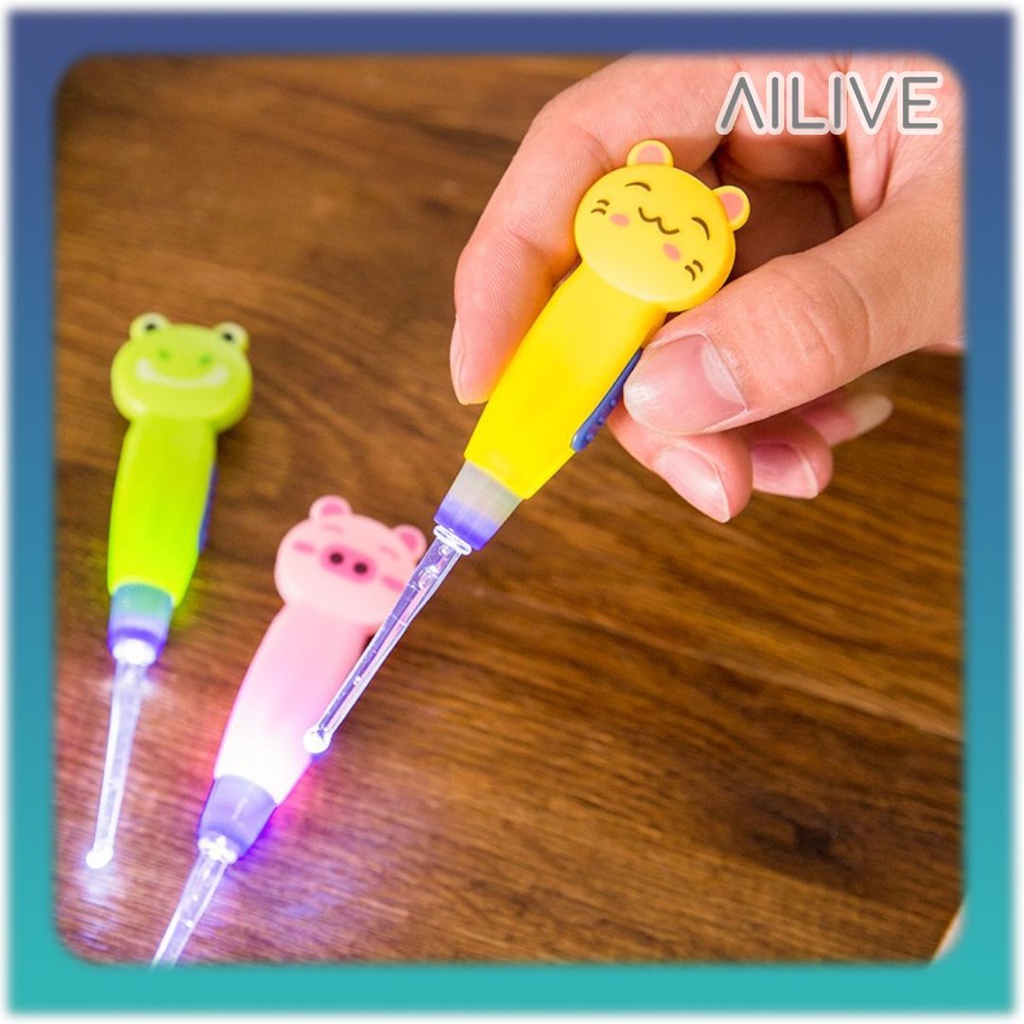 1 SET Korek Kuping LED Karakter Kartun Lampu Senter / Pembersih Telinga Bayi Anak Flash Light Ear Pick